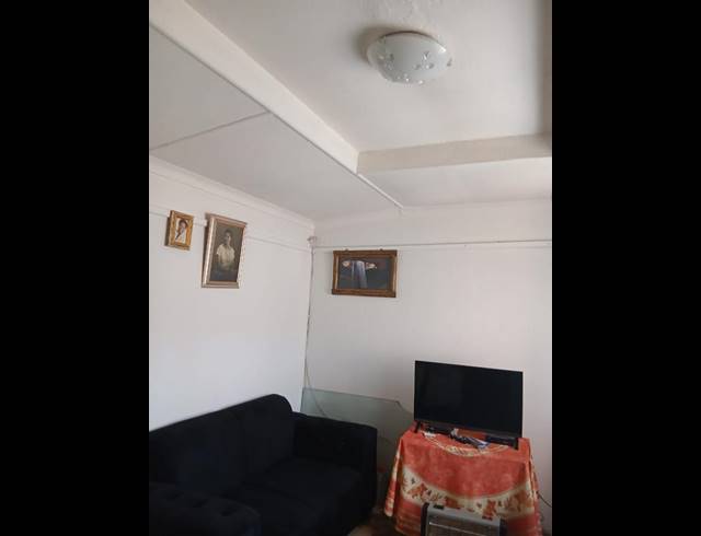 2 BEDROOM HOUSE FOR SALE IN DUBE